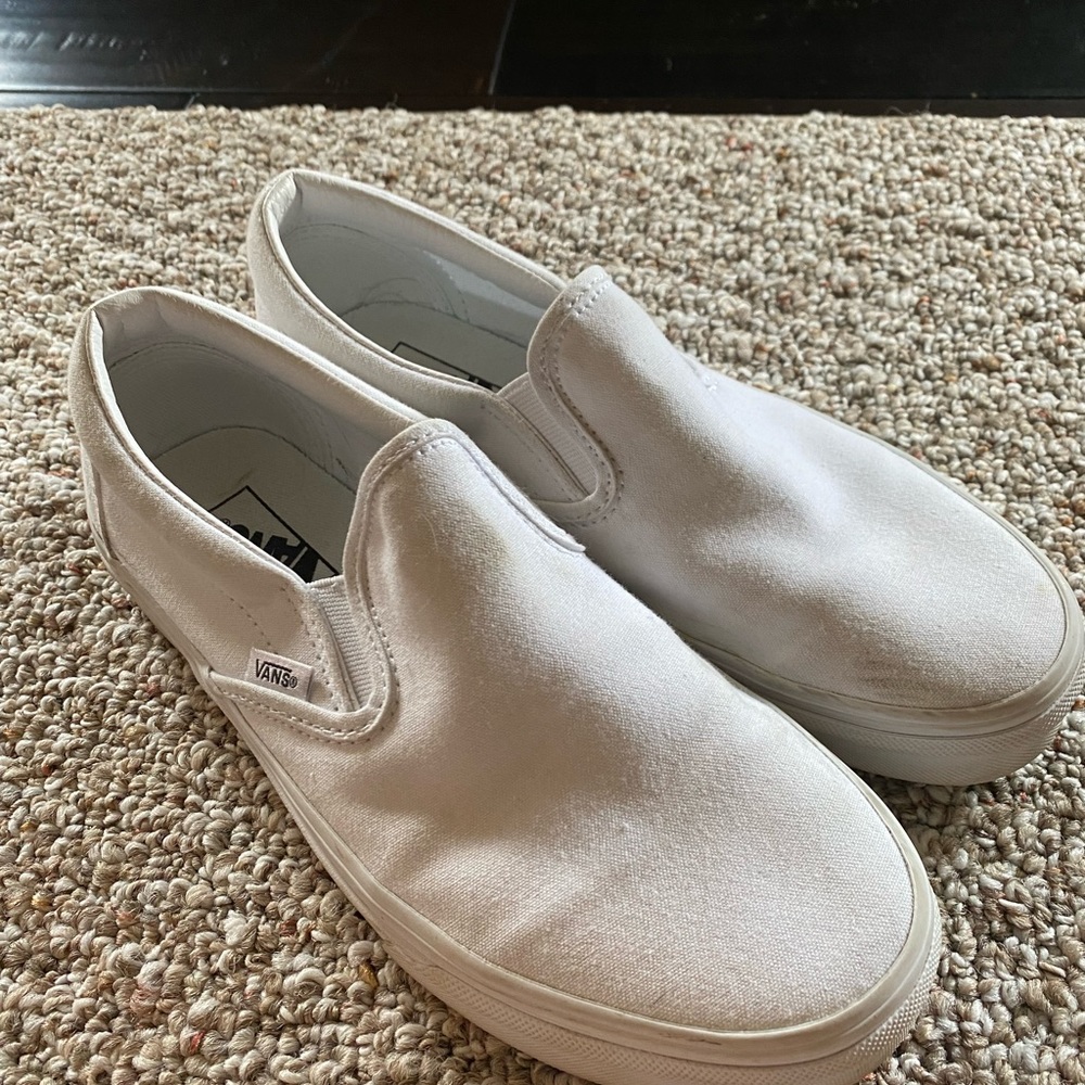 Slip on white vans